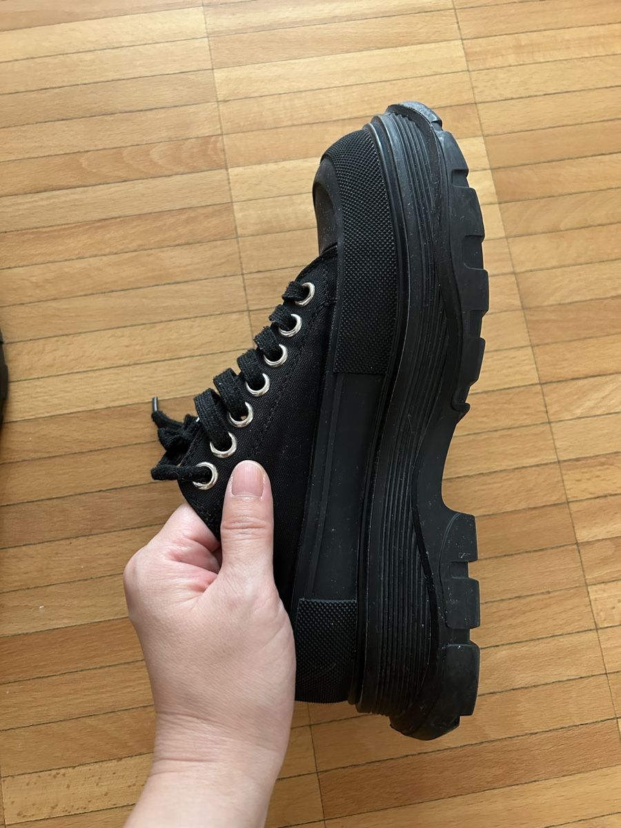 Alexander Mcqueen Scarpe da donna: Alexander McQueen Sneakers Platform Black - Size 39 – Usato da Basel venduto da lau_982w 2