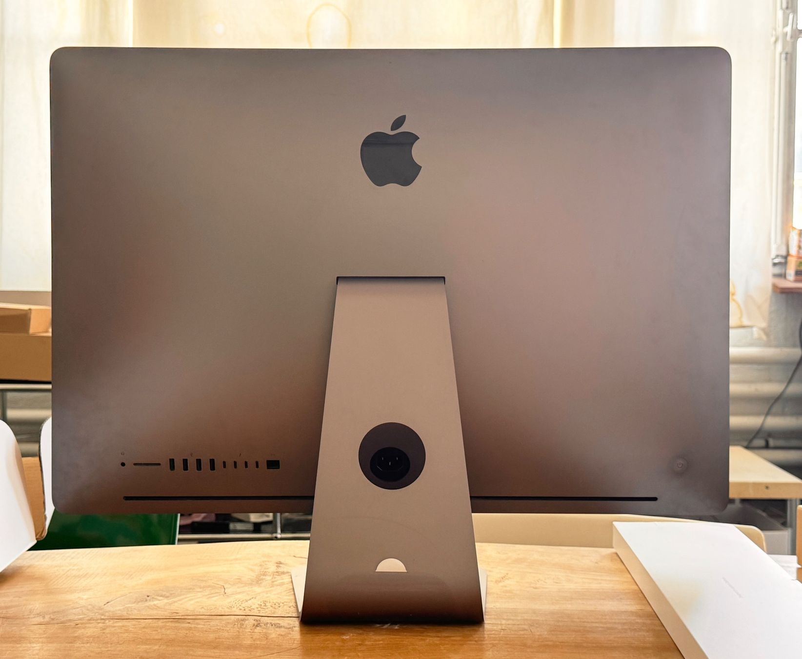 Apple PCs: Apple iMac Pro 27" Retina 5K Space Grau – Gebraucht aus Lugano von ven_8ms6 1