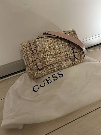 Guess Est.1981, borsa tipo Chanel