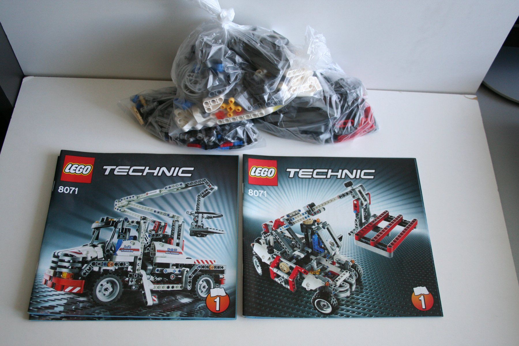 Lego Kit di costruzioni: 8071 LEGO TECHNIC 2 in 1 – Usato da Bern venduto da ascona43 1