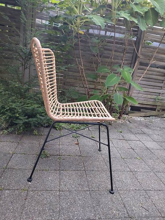 Stühle: 4 Ratan-Stühle – Gebraucht aus Winterthur von Michomat 1