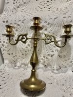 Antiker Kerzenständer aus Messing für 3 Kerzen, Goldig!