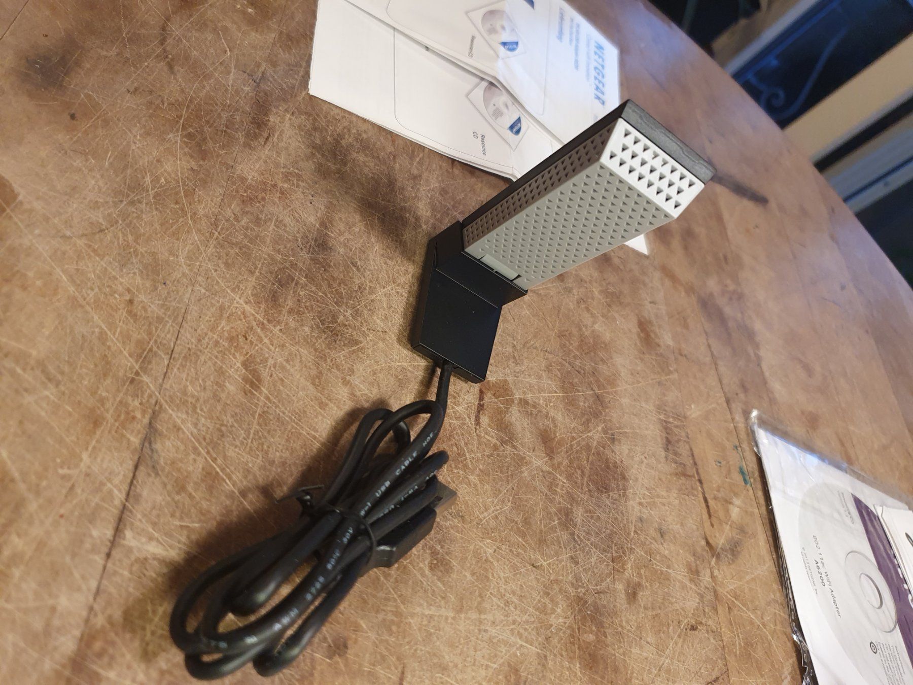 Laufwerke & Adapter: Netgear A6200 Wifi USB Adapter – Gebraucht aus Zürich von  3