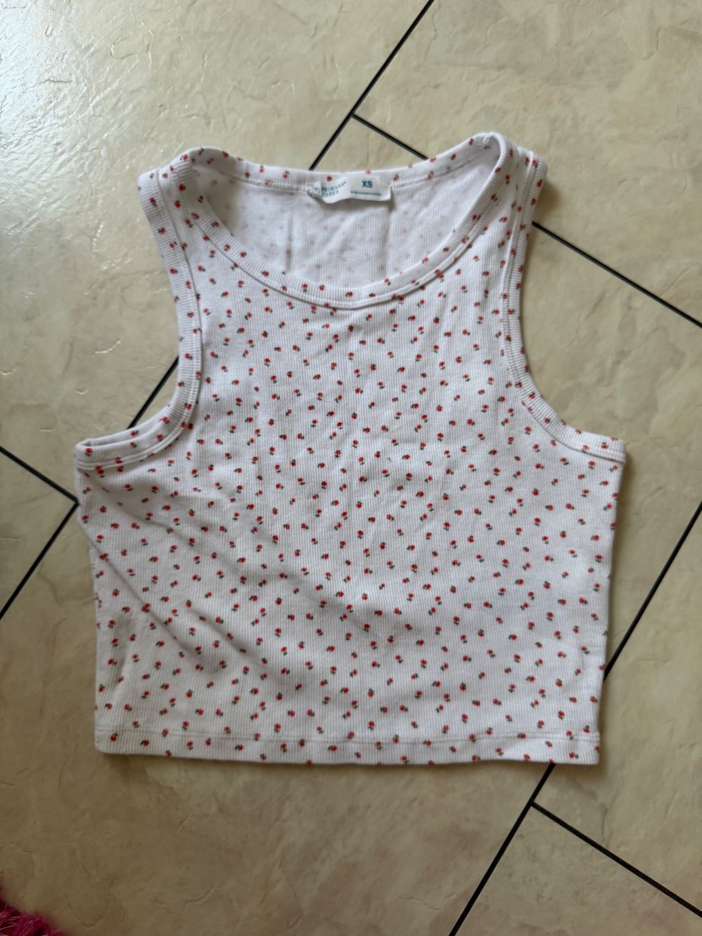 Tops: weisses Crop Top – Neuf (Voir description) à Uetikon am See par m1384
