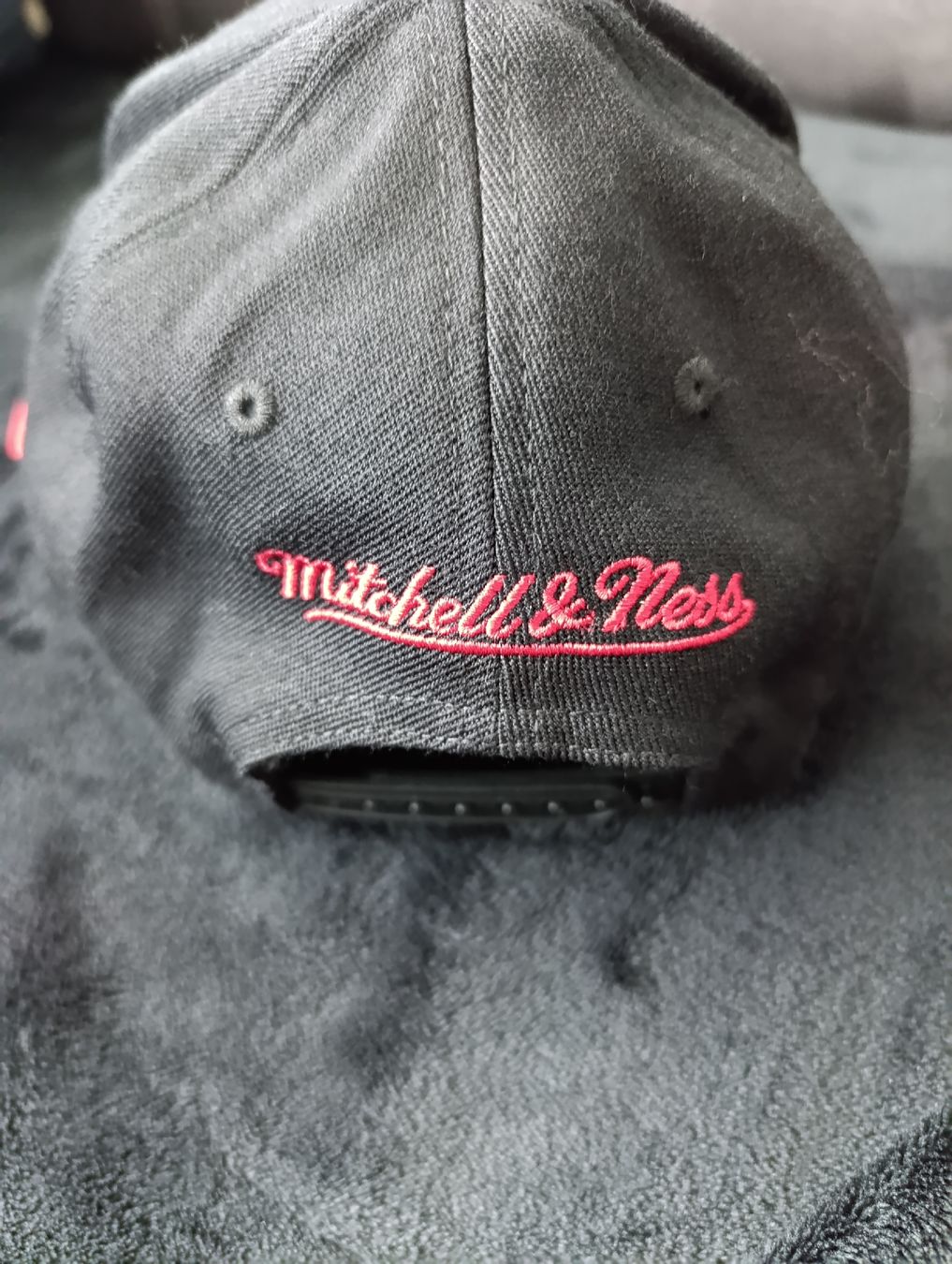 Bulls Hüte, Mützen & Caps: Neu Chicago Bulls Cap, Mitchell & Ness Spez. Edition – Neu (gemäss Beschreibung) aus Stäfa von Phenomenom 2