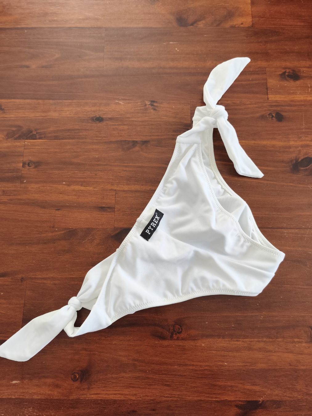 Costumi da bagno & Bikini: Pyrex Bikinihose in Weiss, Grösse S – Usato da Wohlen AG venduto da art_9qvl 2