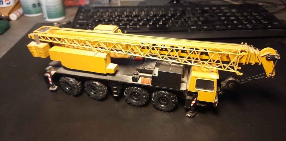 Liebherr Kit di modellismo & Modellini statici: Miniature camion grue Liebherr – Usato da Romanel-s-Lausanne venduto da Pimousse2301 1