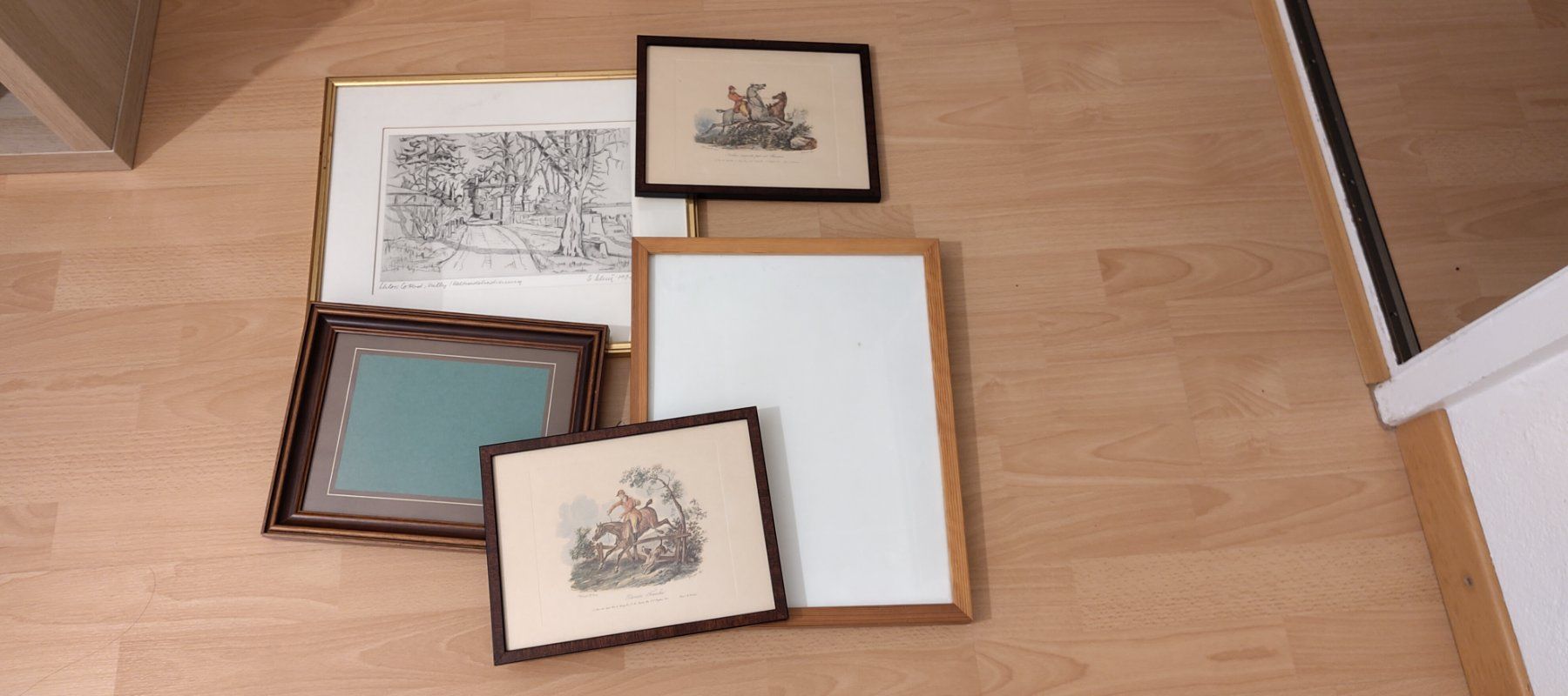 Gemälde: Set aus Gemälden und Rahmen – Gebraucht aus Urtenen-Schönbühl von phu_tpt8