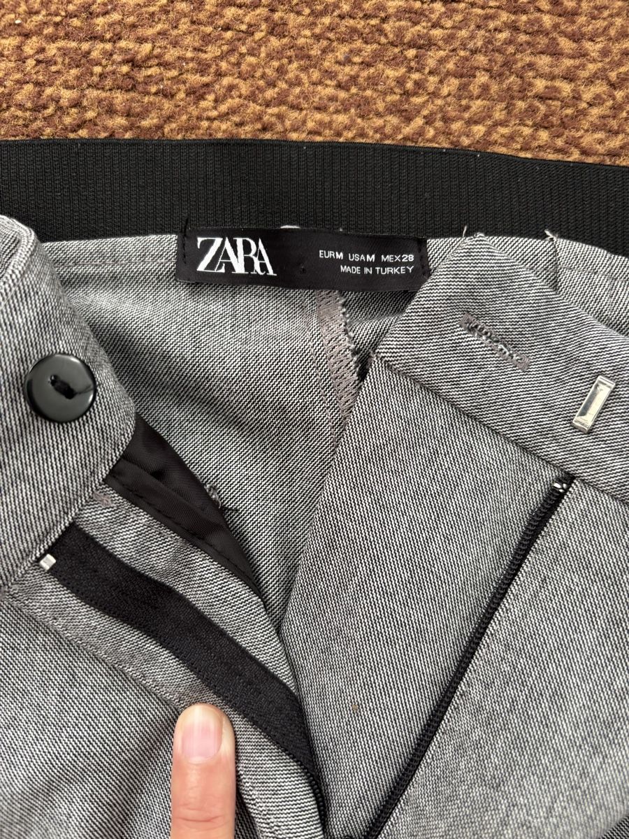 Zara Pantaloni: Zara trouser – Nuovo (secondo la descrizione) da Confignon venduto da Second_Hand_Ch 3