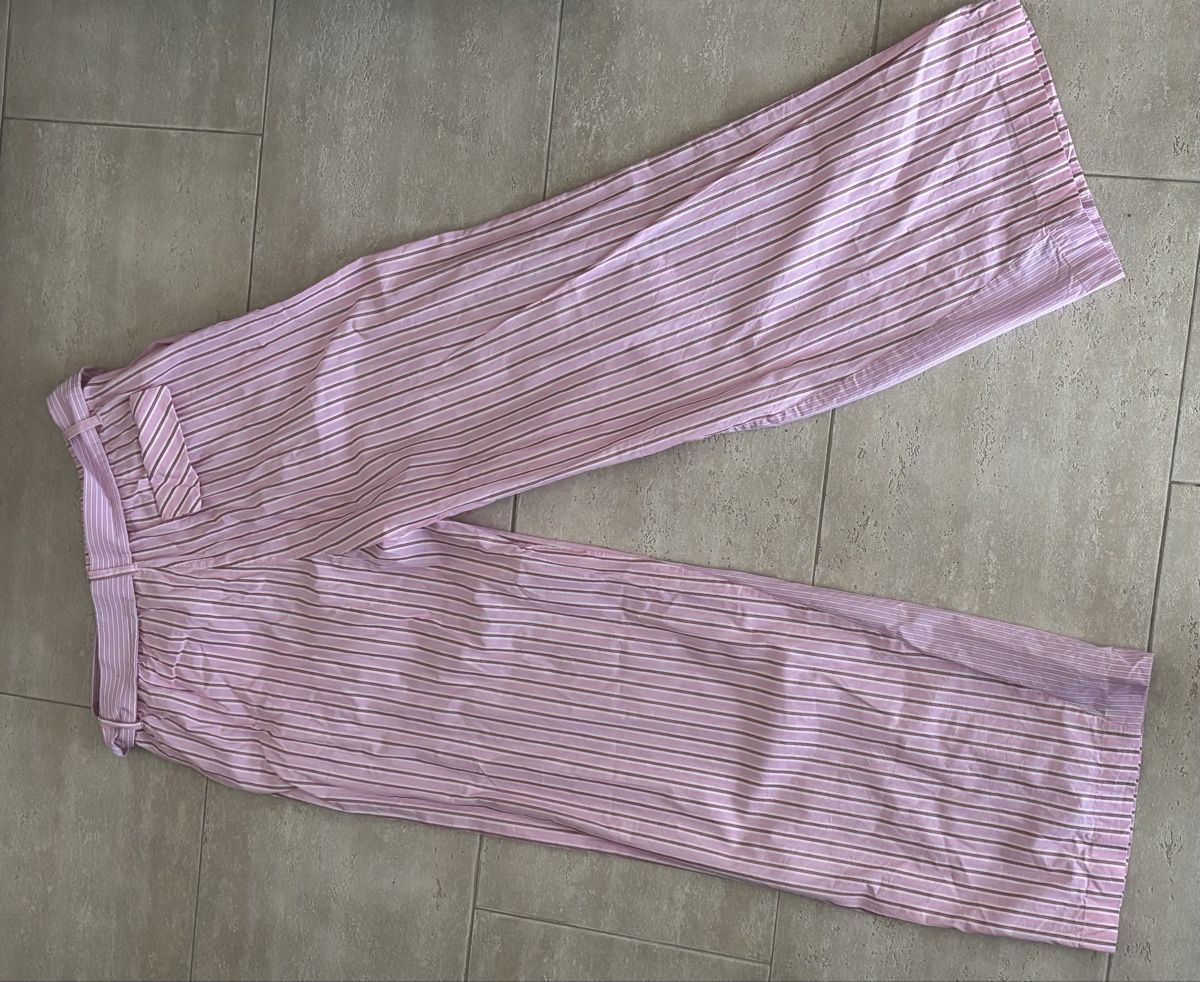 Zara Pantalons: Rosa Zara Hosen gestreift  – D'occasion à Hunzenschwil par ede_h8tt 1