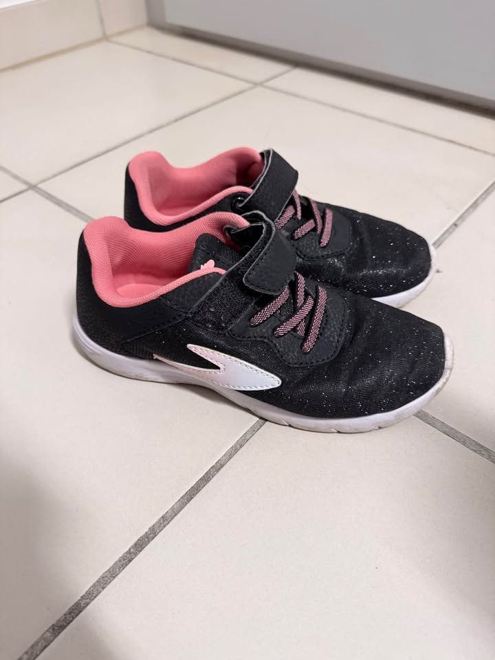 Scarpe per ragazze: Baskets fille 32 – Usato da Corminboeuf venduto da Swiss_Vendre