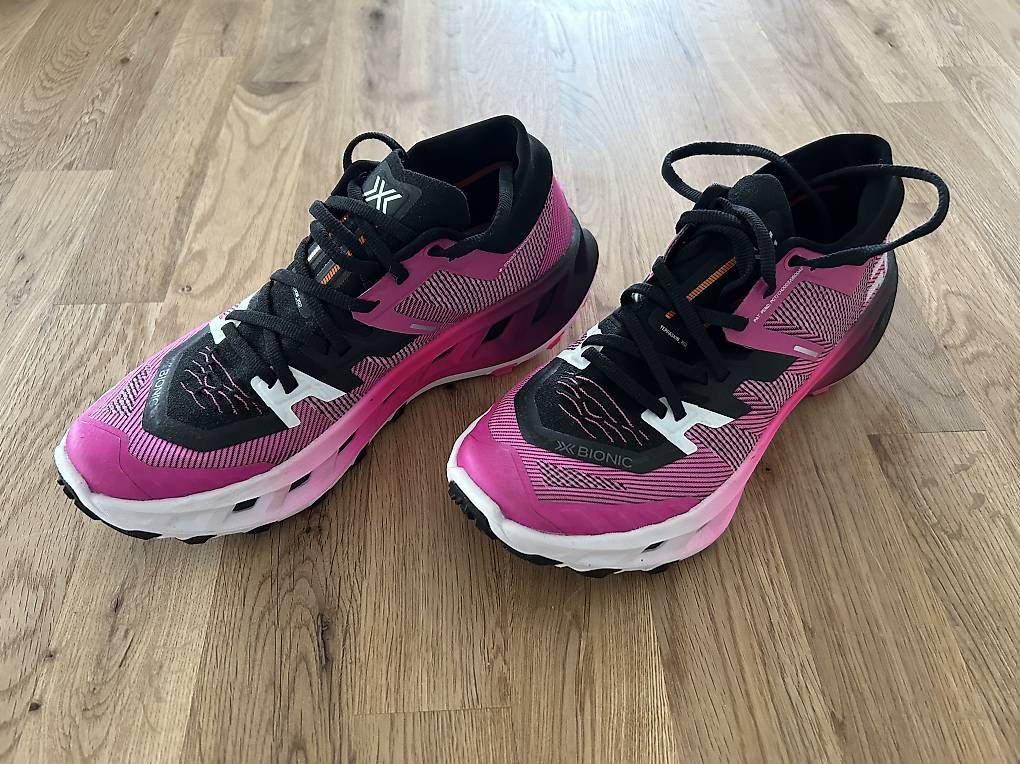 Scarpe da donna: Terraskin Fluo Pink/Black/White – Usato da Innertkirchen venduto da kil_s5yc 1
