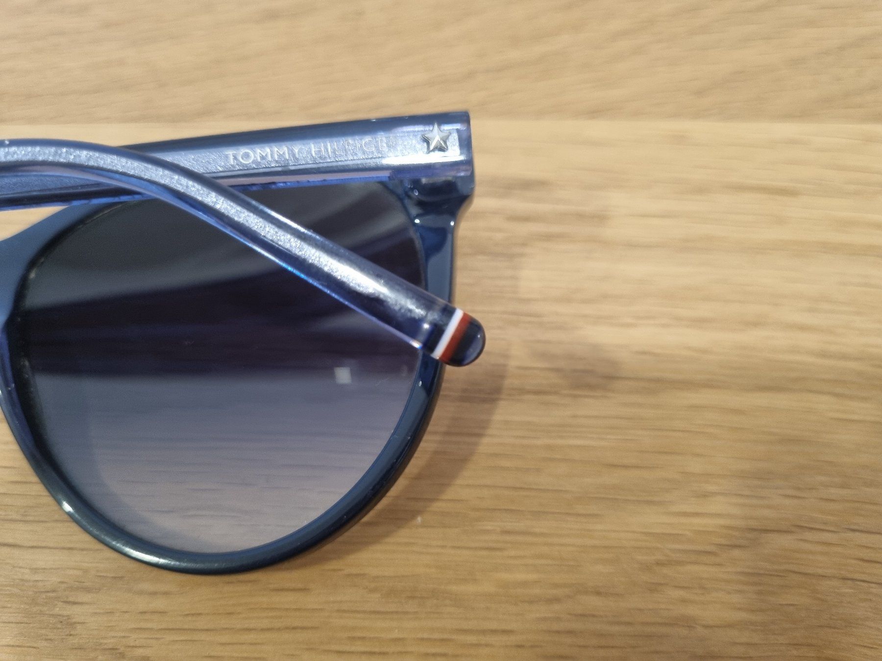 Tommy Hilfiger Occhiali & Lenti: Tommy Hilfiger Sonnenbrille – Usato da Wetzikon ZH venduto da Personalkarte 5