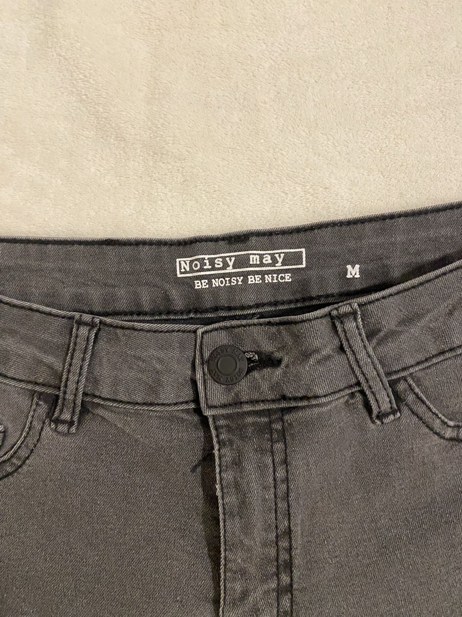 Jeans: Short – Usato da Conthey venduto da Lulu310 2