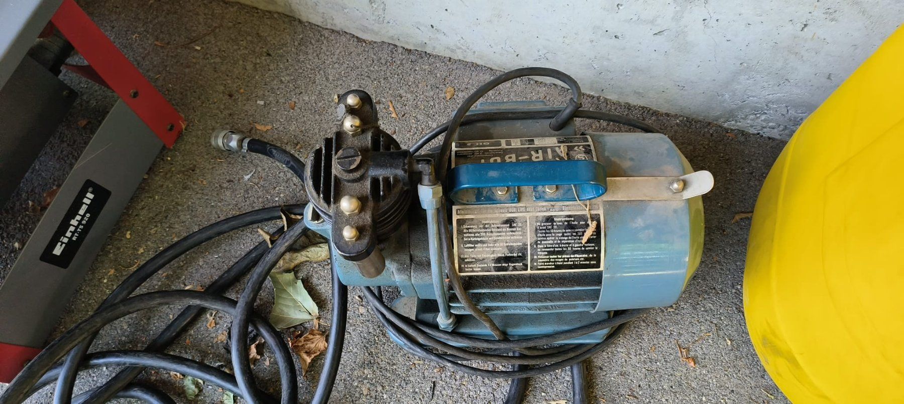 Kompressoren: Luftkompressor, guter Zustand – Gebraucht aus Weisslingen von and-lo73