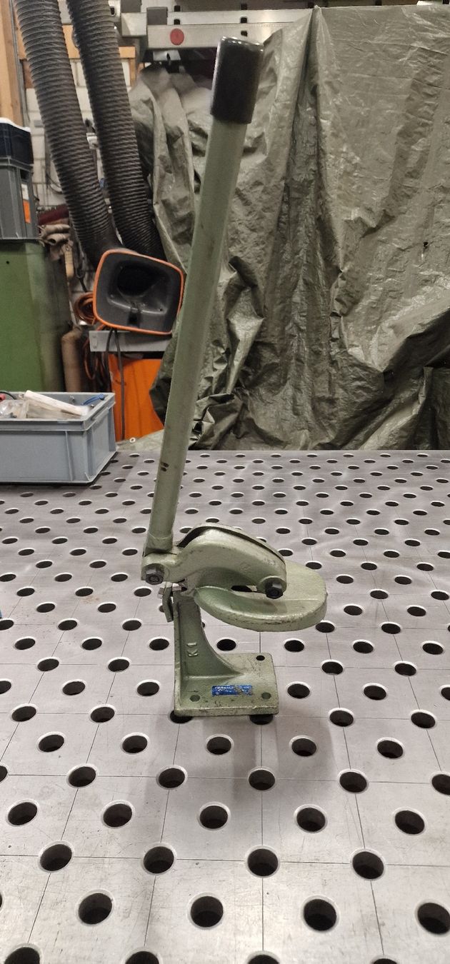 Alle Werkzeuge: HEBELBLECHSCHERE MIT GEBOGENEM MESSER Barson – Gebraucht aus Emmenbrücke von inf_l8yf 5