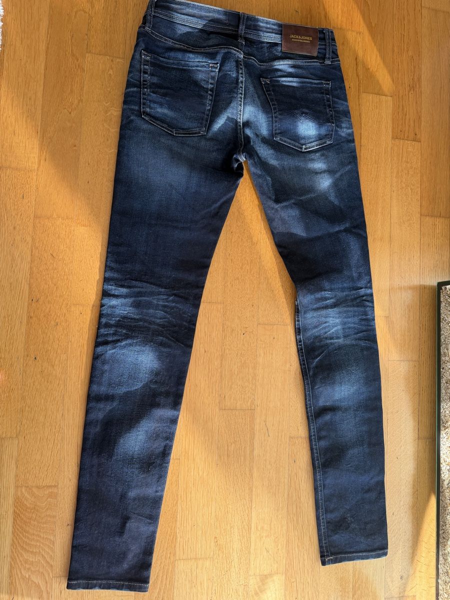 Jack & Jones Jeans: Jack Jones Jeans Top design – Usato da St.Gallen venduto da bubo2008 1