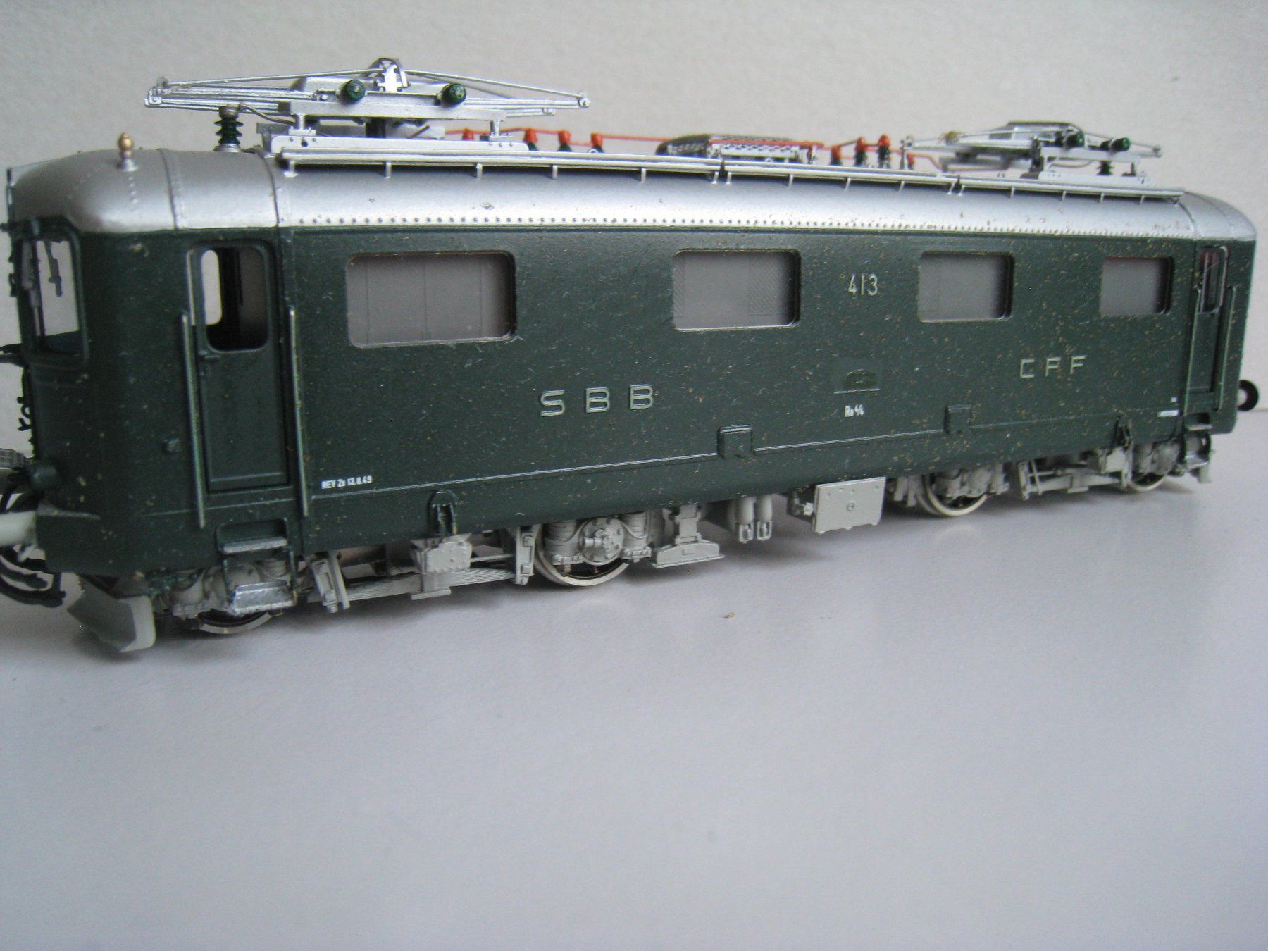 Lemaco Modelleisenbahnen: Lemaco SBB Re 4/4' Nummer 413, Schaumstoffschaden ! HO 20 – Gebraucht aus Buchs ZH von swiss-train 2