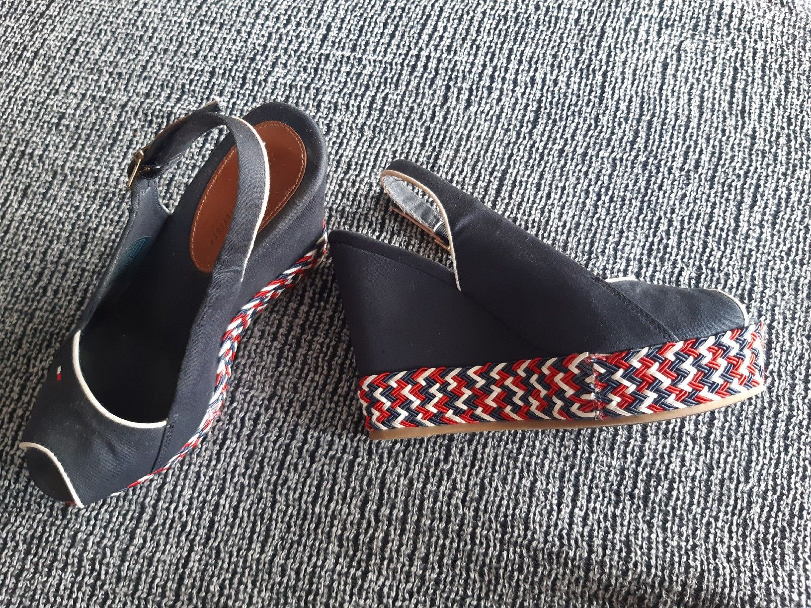 Tommy Hilfiger Scarpe da donna: Keilschuh – Usato da Zürich venduto da nad_6mxz 5