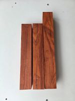 3 Padouk Kanteln mit besonderer Maserung 390–480 × 62 × 62mm