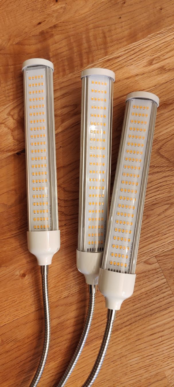 Lampade: Pflanzenlampe LED mit Klemme 3er-Set gebraucht – Usato da Nendeln venduto da Anthomy 1