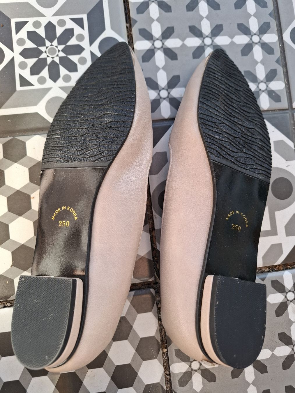 Chaussures femmes: Ballerinas beige B'Shoes  – Neuf (Voir description) à Schwerzenbach par Passihu 2