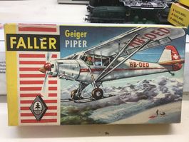 Faller Geiger Piper HB-OED, Flugzeugmodell, komplett