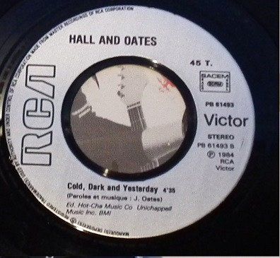 Vinyles: Hall & Oates: Out Of Touch 7" – D'occasion à Steinhausen par Vilivinili 1