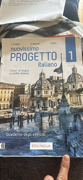 Libri: Nuovissimo progetto italiano  – Usato da Plan-les-Ouates venduto da emma1981