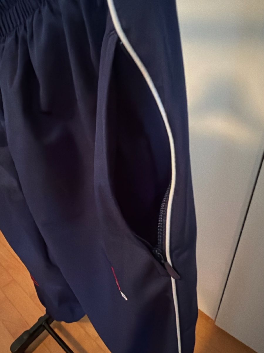 Adidas Hosen: Adidas training  – Gebraucht aus Sementina von bru_vpp5 5