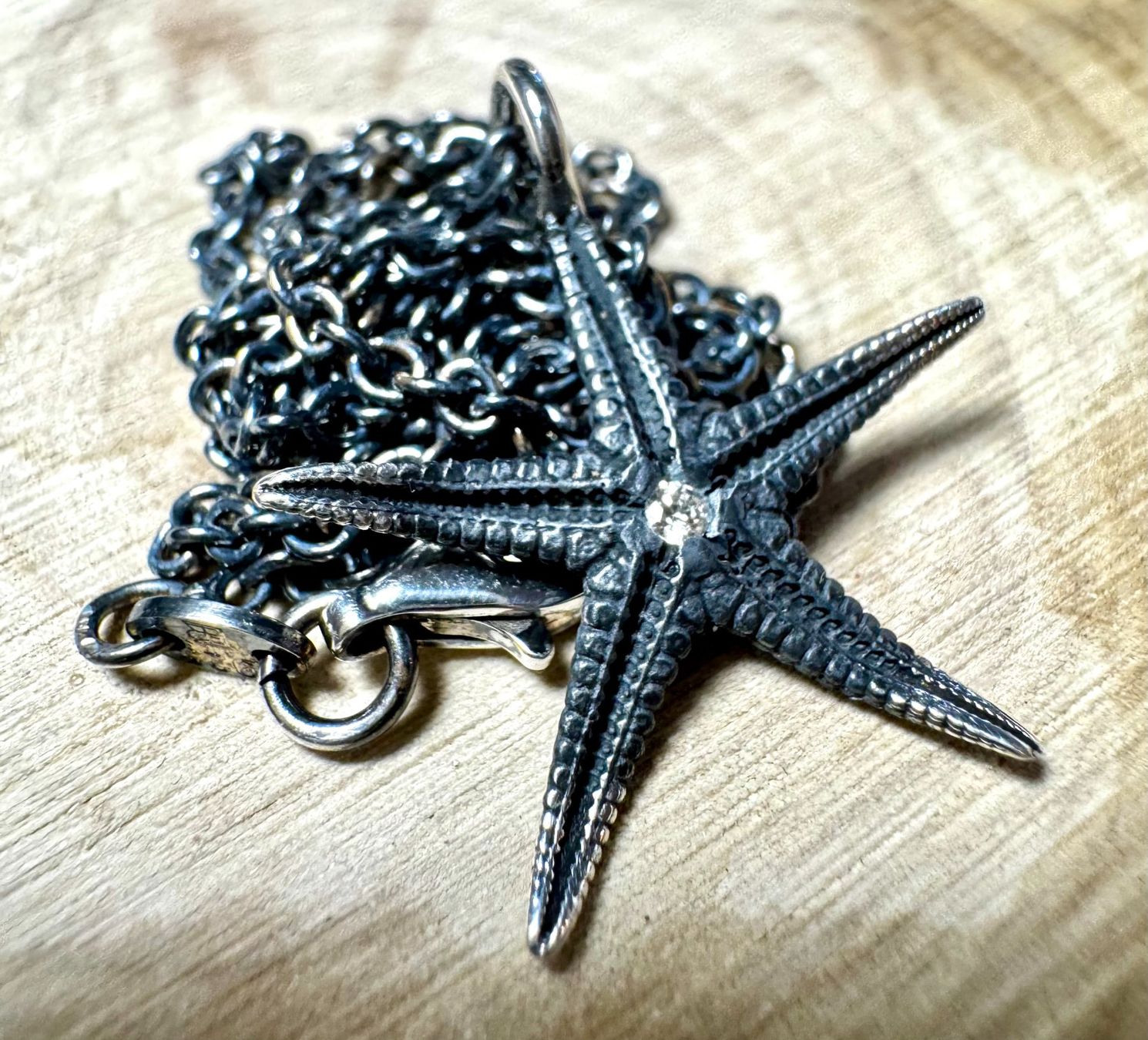 Ciondoli: Traumft! Seestern-Anhänger mit Diamant - Handarbeit – Nuovo e nell'imballaggio originale da Jona venduto da Herzschmiede 1