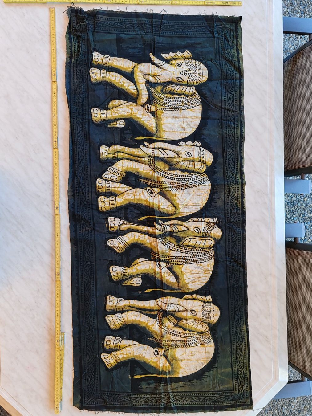 Tutte le decorazioni: Handbewaltes Batik Kunstwerk – Usato da Abtwil SG venduto da IndianaJon