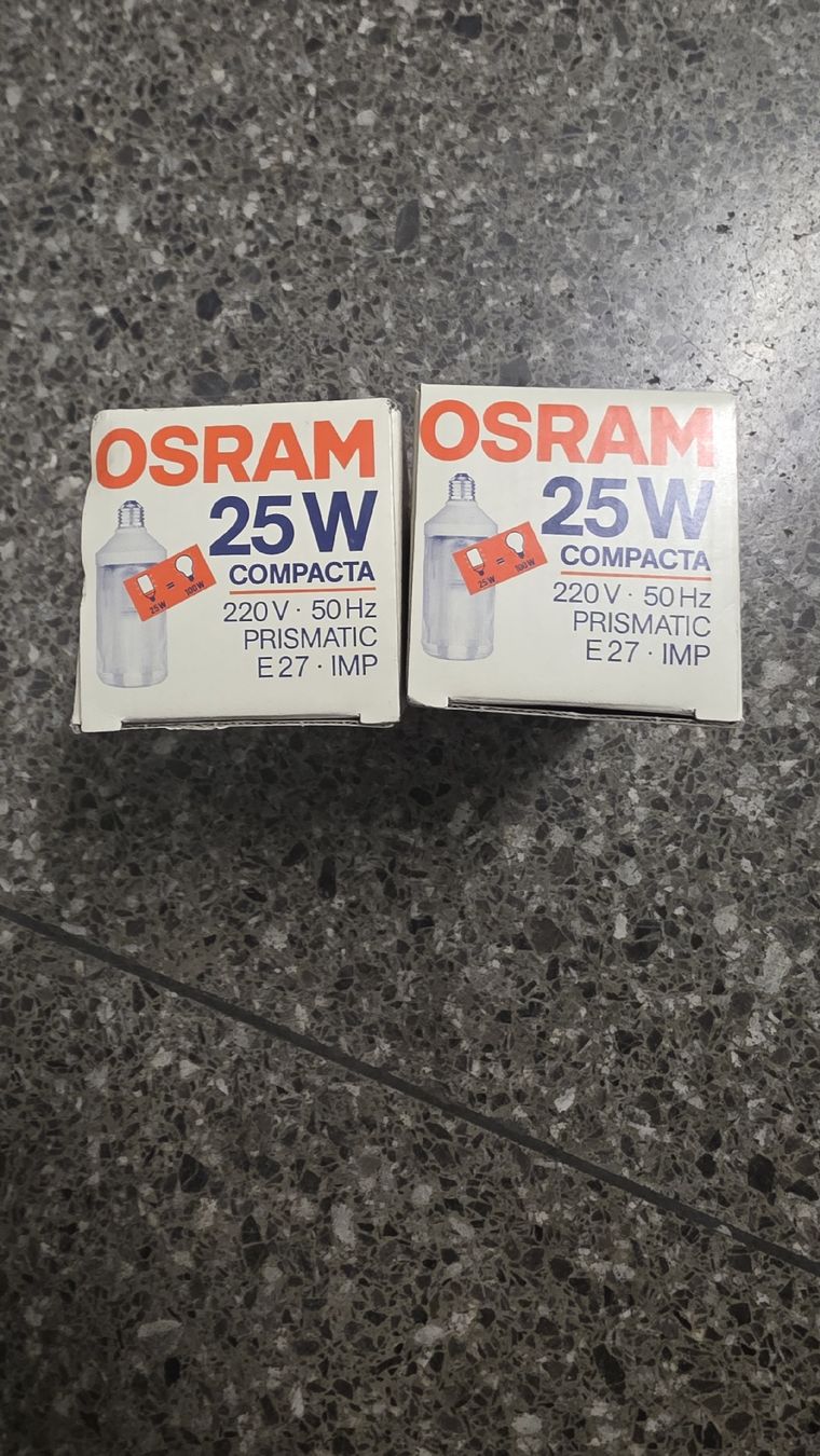 Lampes: Osram 25W Compacta Glühbirnen E27 Prismatic 2 Stk – D'occasion à Zürich par anna.caterina 1