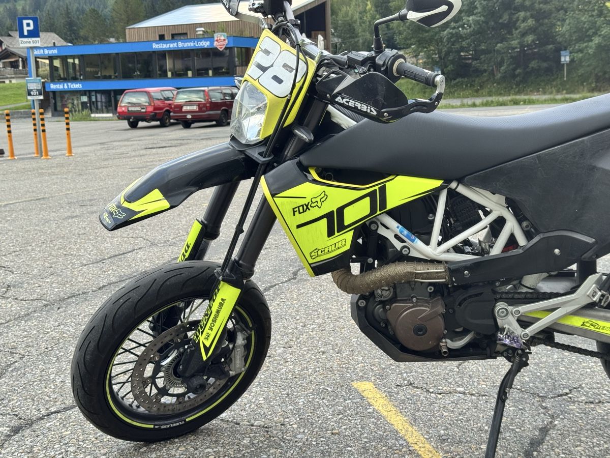Husqvarna Strada: Husqvarna 701 Supermoto  – Usato da Wilen b. Wollerau venduto da Dominik8832 5