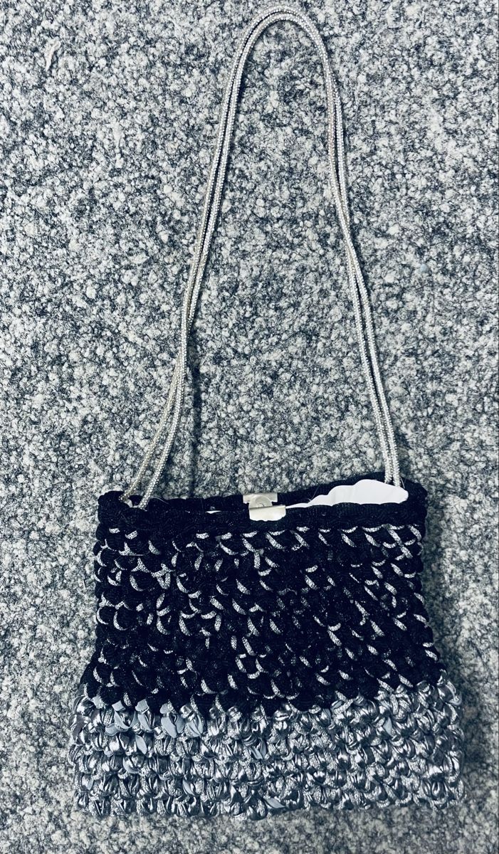 Borse da donna: Chic Handtasche,,Schwarz/Silber, Festlich & Elegant – Nuovo e nell'imballaggio originale da Au ZH venduto da Jaggy4 2