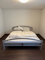Metallbett 180 × 200 cm inkl. Matratze und Lattenrost 