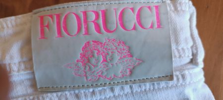 Shorts bianchi FIORUCCI taglia 32, perfetti per l'estate!