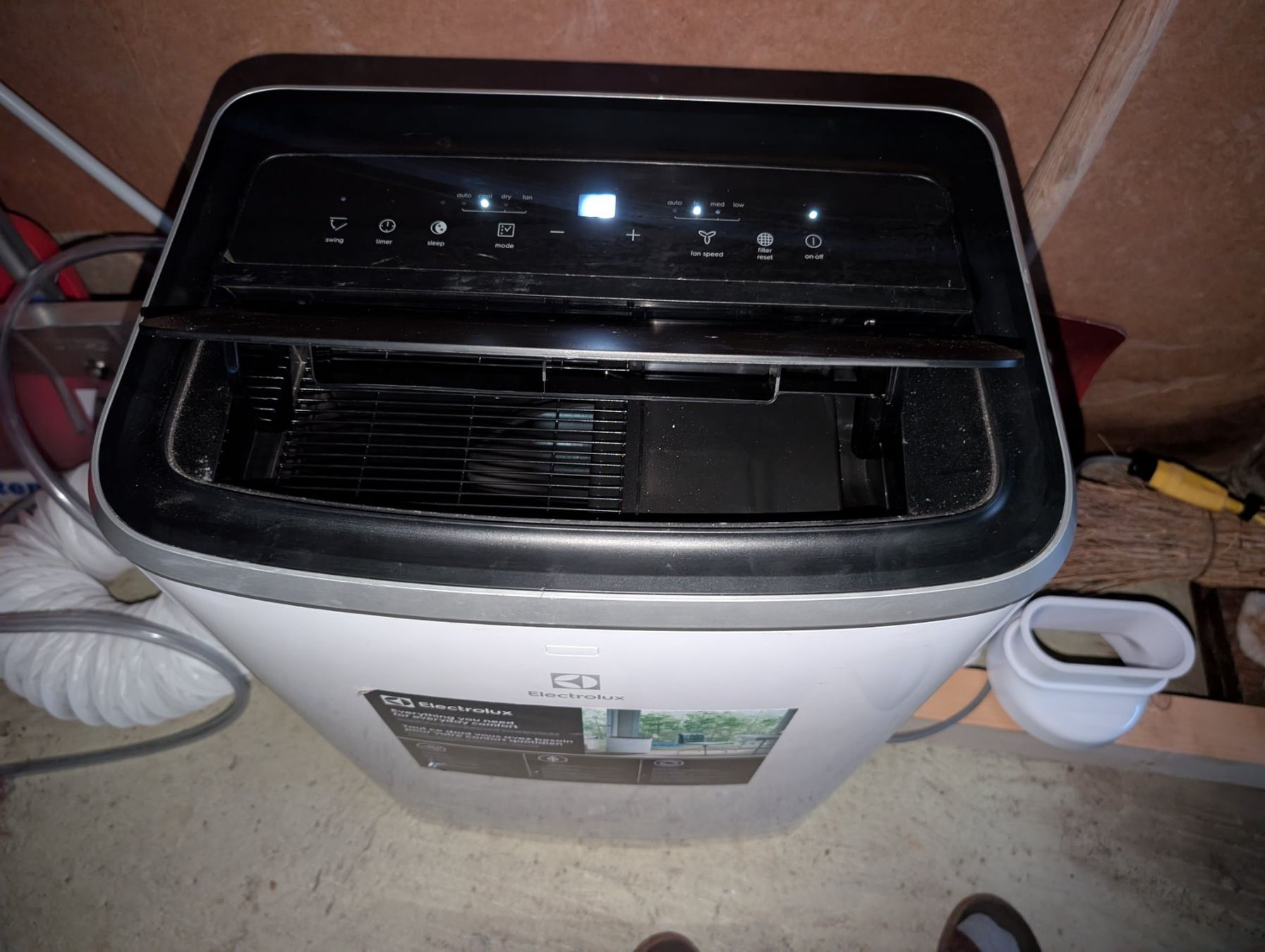 Electrolux Condizionatori: Electrolux ChillFlex Pro  Mobile Klimaanlage 2.6 kW – Usato da Adelboden venduto da Andi1235 3