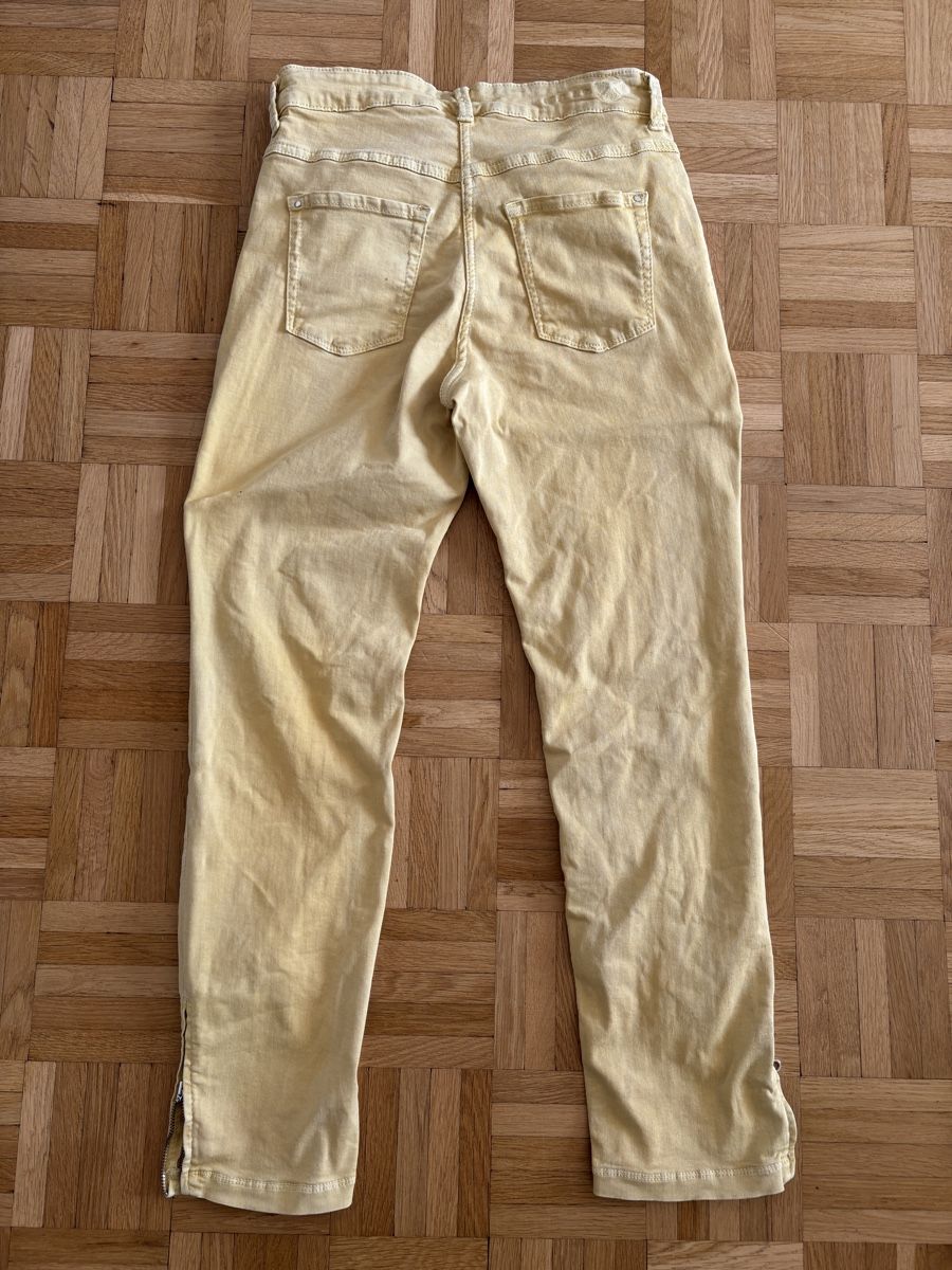 Jeans: Sommerliche 7/8-Jeans mit Stretch, Gr. 36 – Usato da Wettingen venduto da _Nordliechtli_ 5