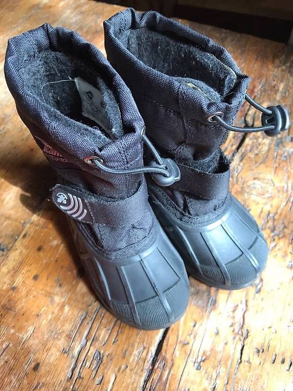 Scarpe per ragazzi: Bottes Kamik 25 enfants – Usato da Les Collons venduto da gehaisse 1