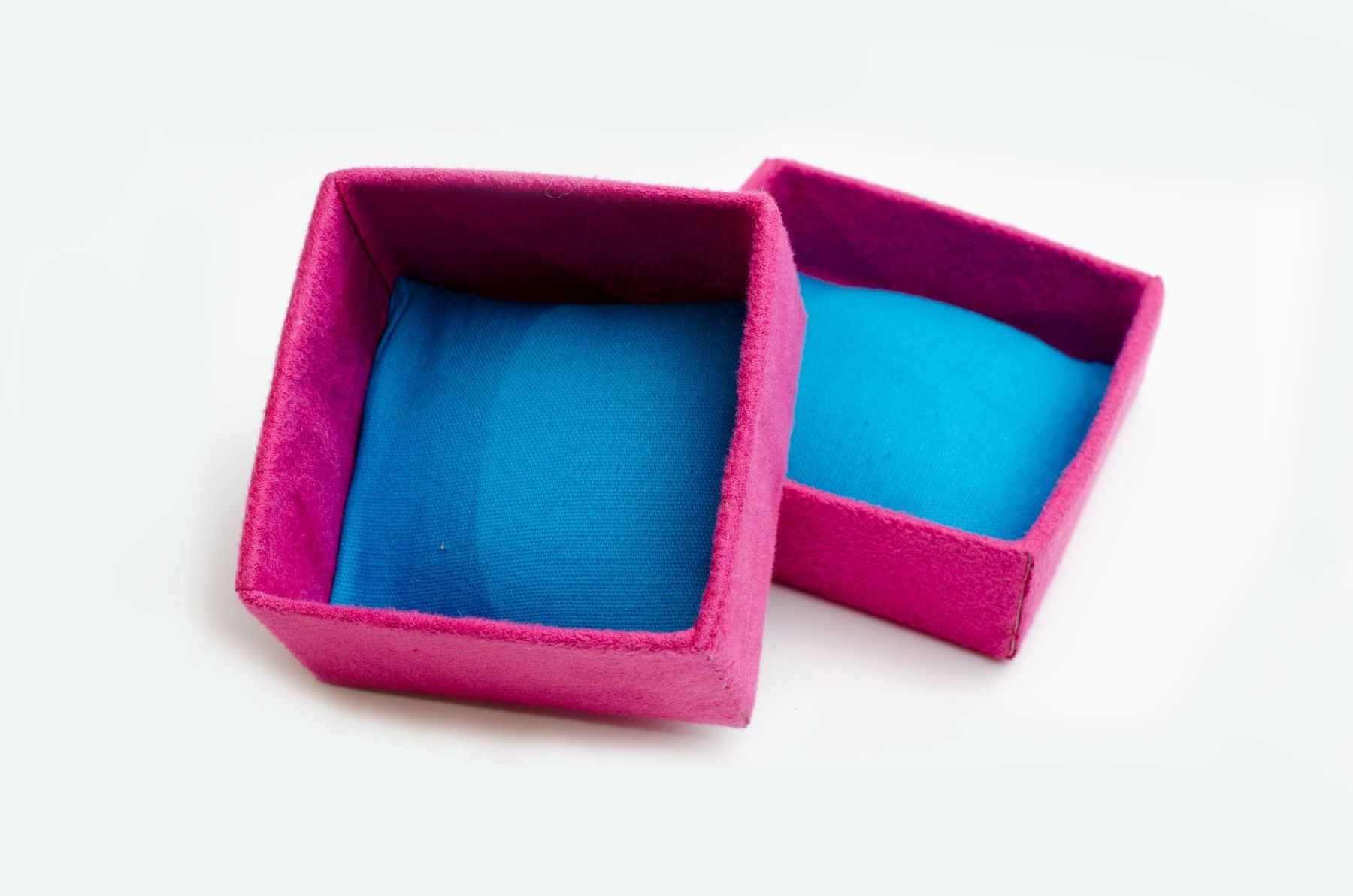 Portagioie: Kleine Schmuck Etui – Usato da Illnau venduto da PS62 2