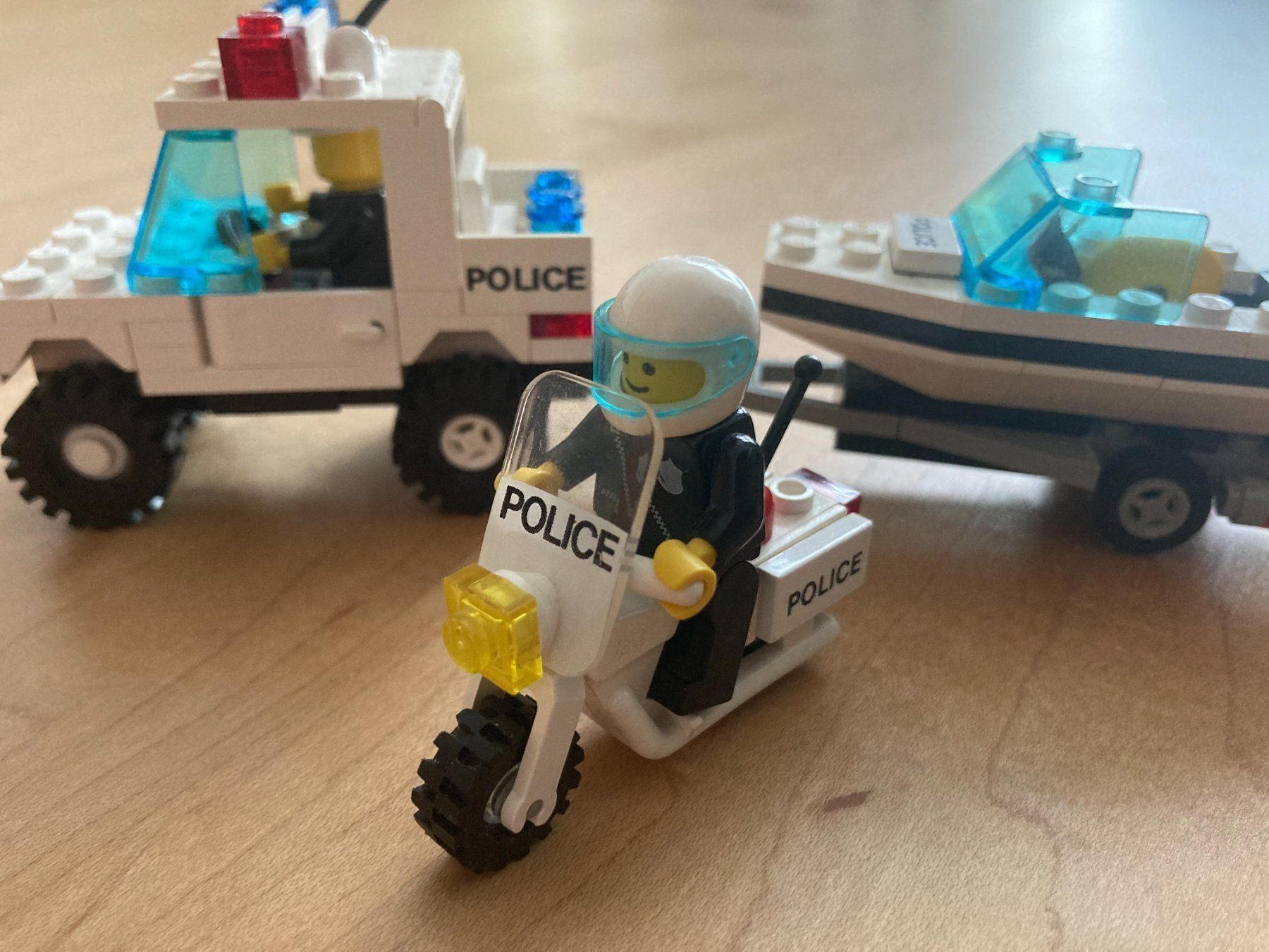 Lego Baukästen: Lego 6354 Polizeiteam mit Hubschrauber – Gebraucht aus Flawil von savoypremium 5