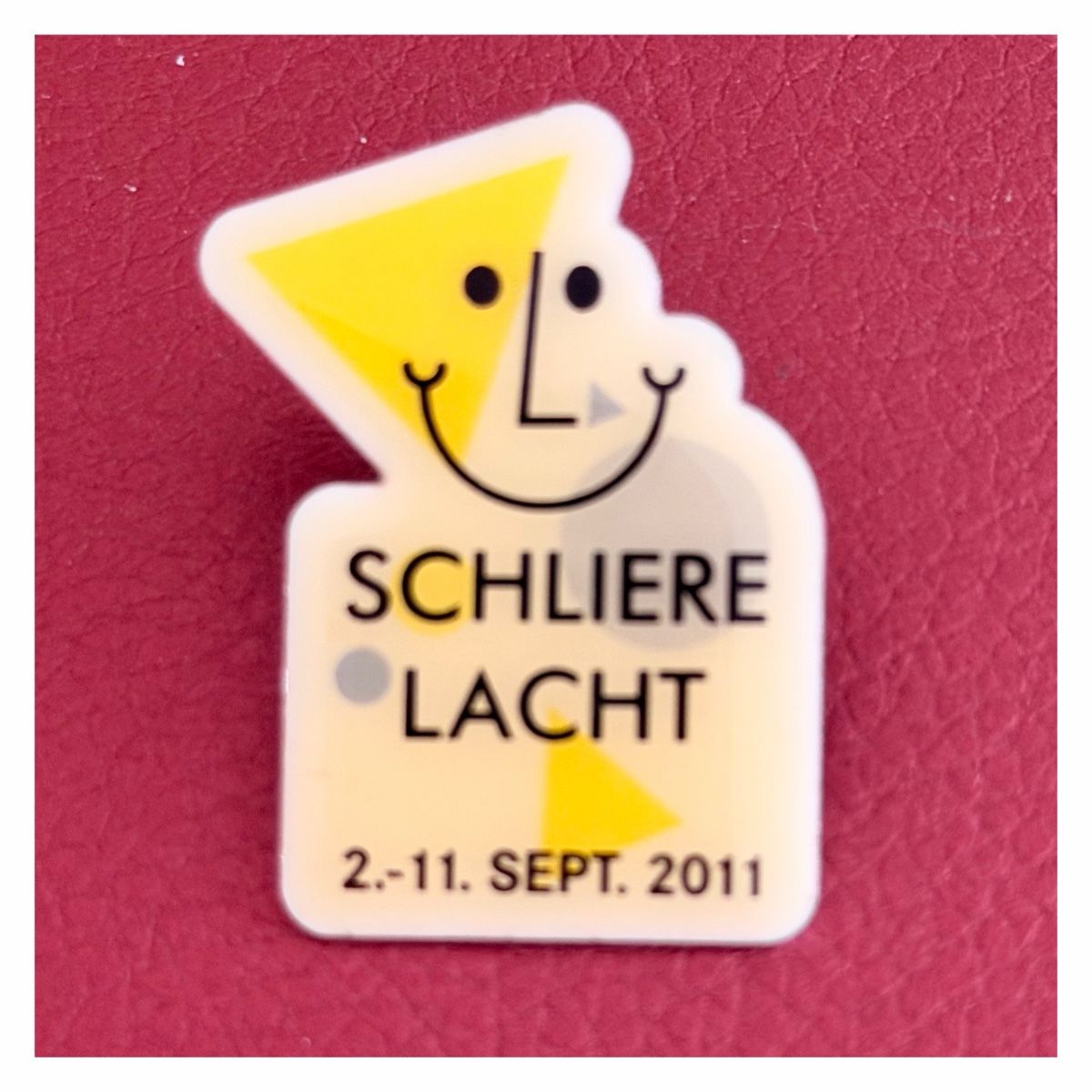 Plaketten & Abzeichen: Pin - Schlierefäscht 2011 - Schliere Lacht – Neu (gemäss Beschreibung) aus Schlieren von RoPue