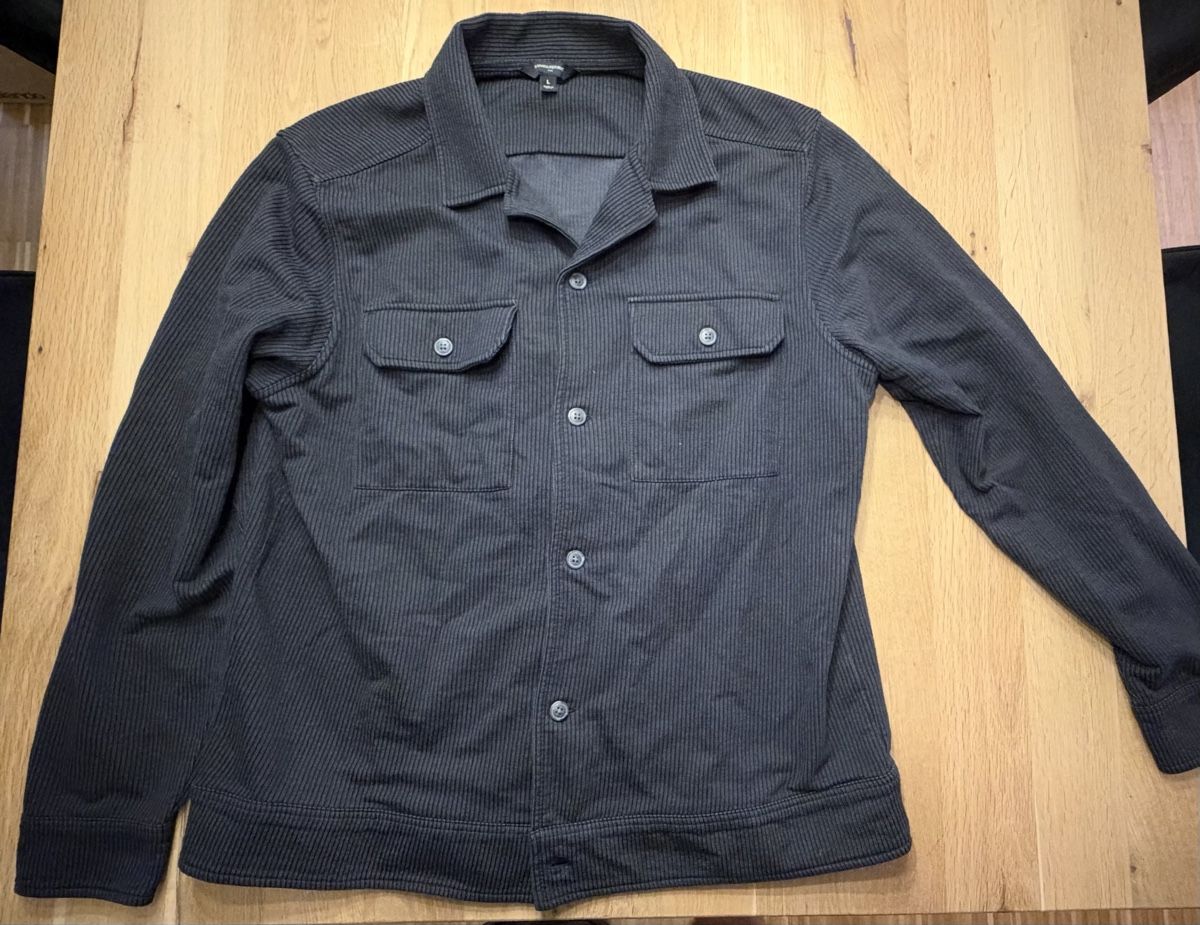 Lots de vêtements: Verkaufe Grösse L Hemden – D'occasion à Kloten par ble_2qbc 1