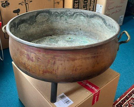 Pentole: Kupferkessel mit Standfüssen – Usato da Schaffhausen venduto da Daco5