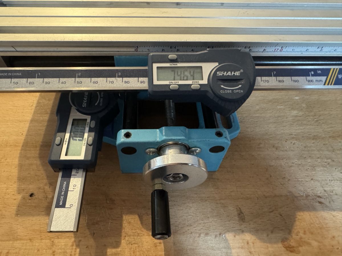 Tous les outils: Kreuztisch 310x90 – D'occasion à Menziken par zulu-4 1