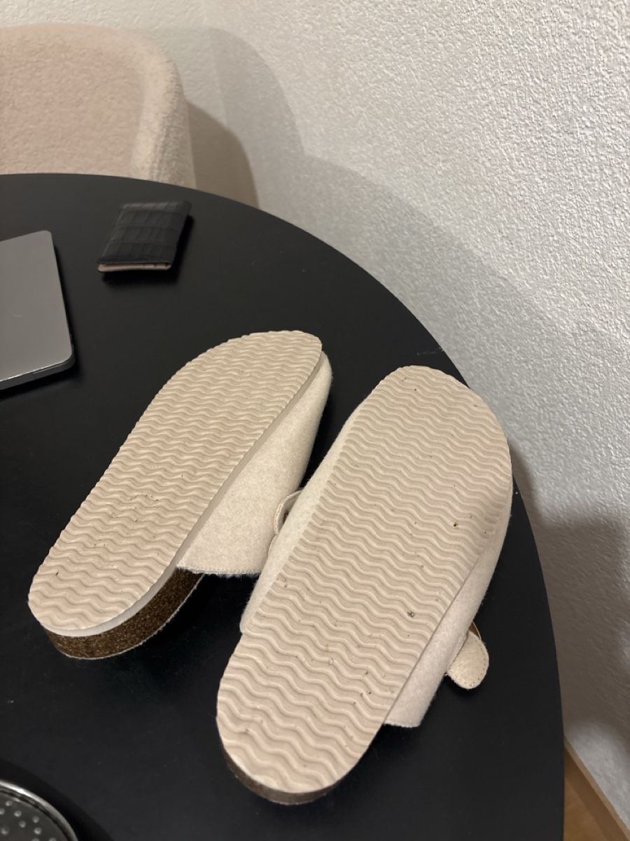 Damenschuhe: Mules beige taille 40 – Gebraucht aus Prilly von hei_5q56 2