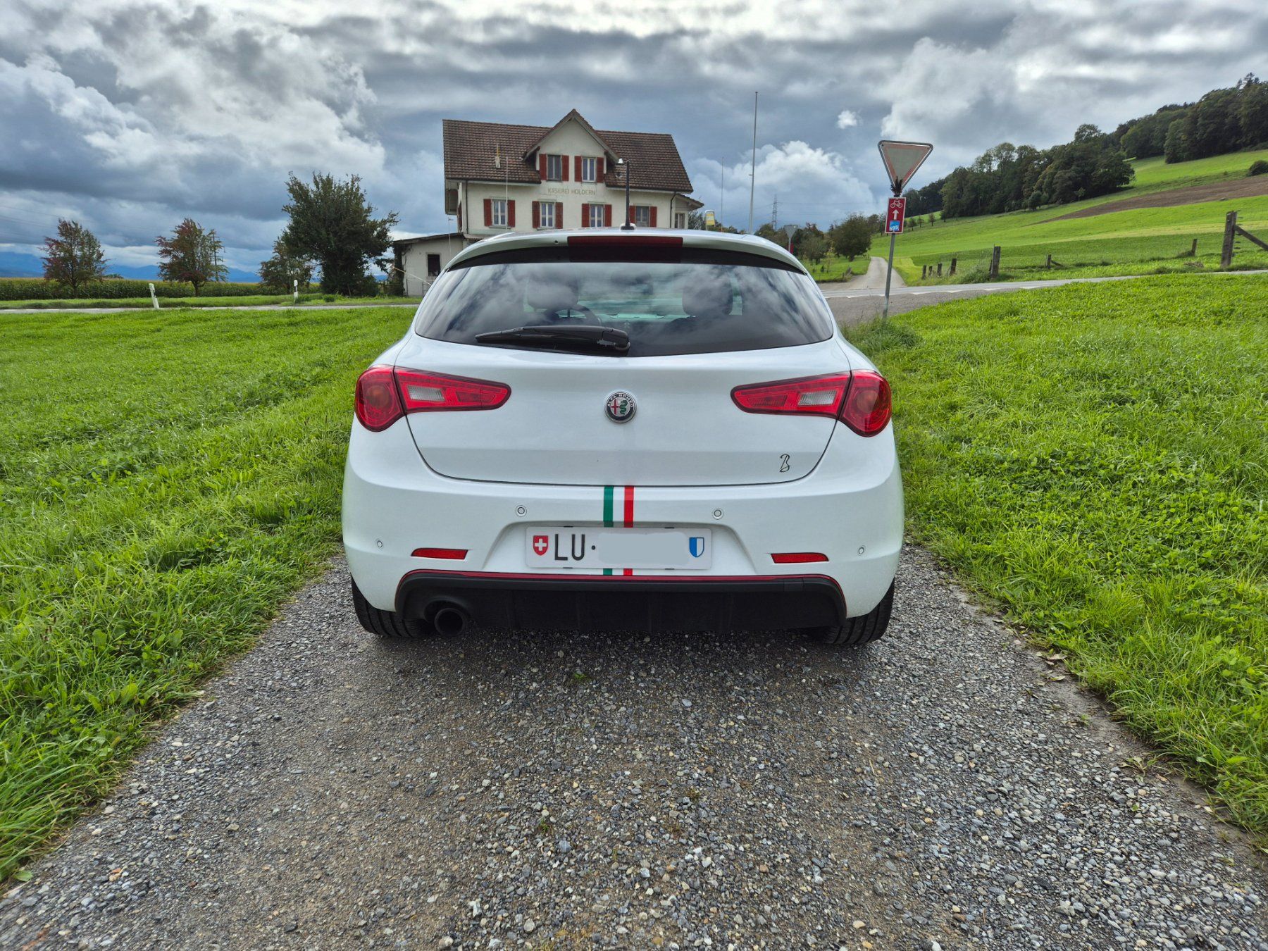 Alfa Romeo Automobili: Alfa Romeo Giulietta 1.4TB Super – Usato da Gunzwil venduto da Andrin1998 4