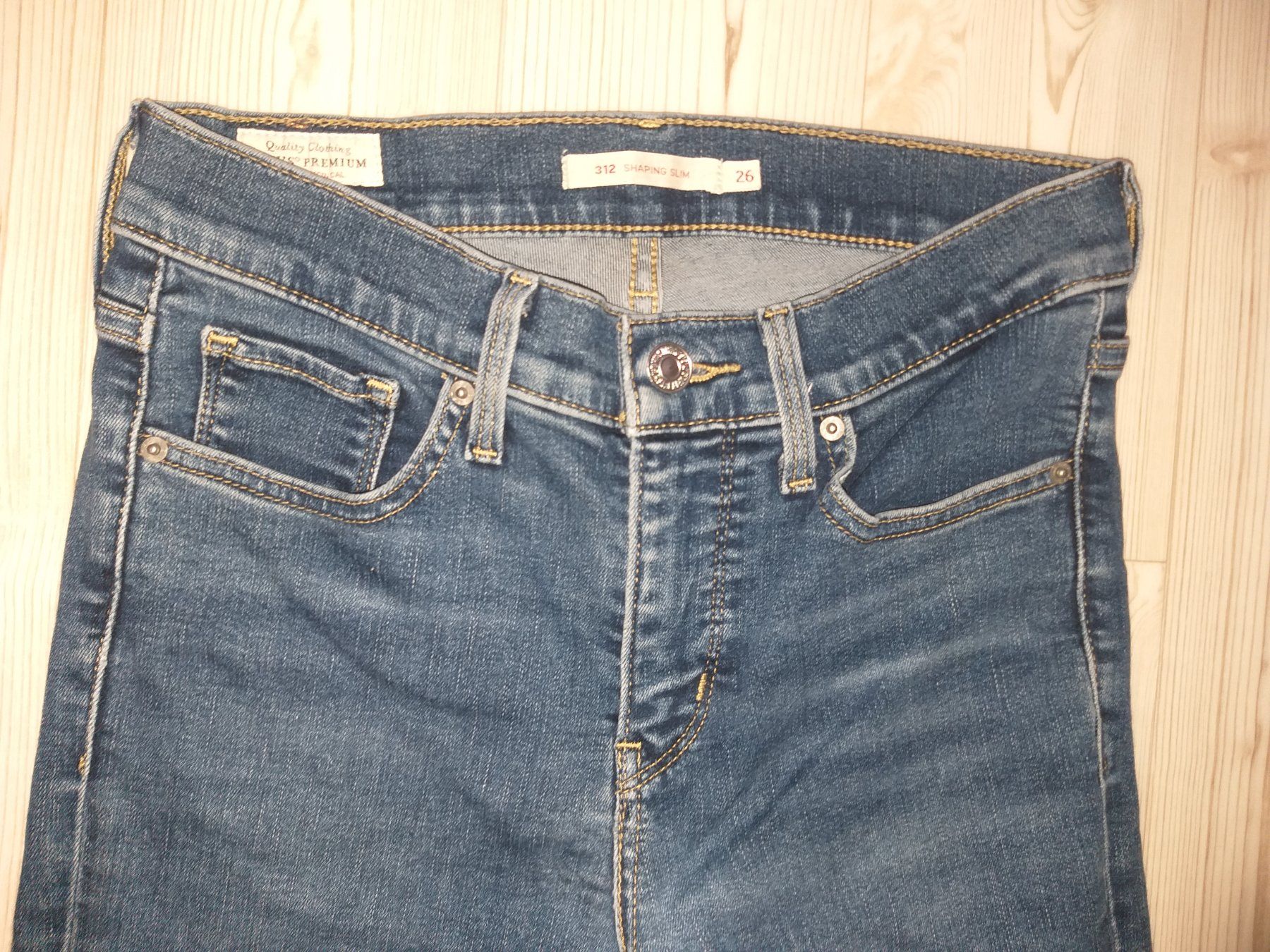 Levi's Jeans: LEVIS 312 SHAPING SLIM  Jeans   Taille / Grosse W26 – Usato da Cossonay-ville venduto da Super-Price-Quality 1