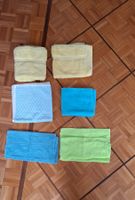 Lot de linges et lavettes neufs/Set Handtüchern und Geschirr